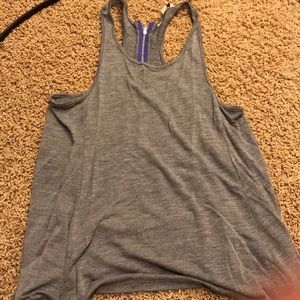 Women’s tank top.